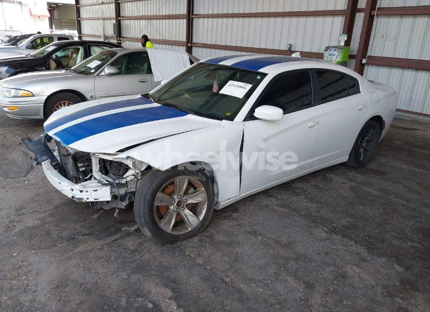 Photo 2 of 2017 Dodge Charger SXT RWD (VIN 2C3CDXHG1HH525124)