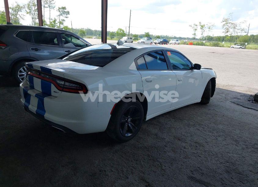 Photo 4 of 2017 Dodge Charger SXT RWD (VIN 2C3CDXHG1HH525124)