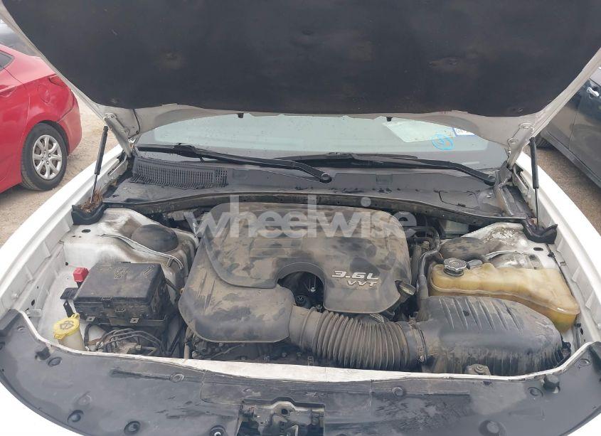 Photo 10 of 2017 Dodge Charger SXT RWD (VIN 2C3CDXHG1HH561590)