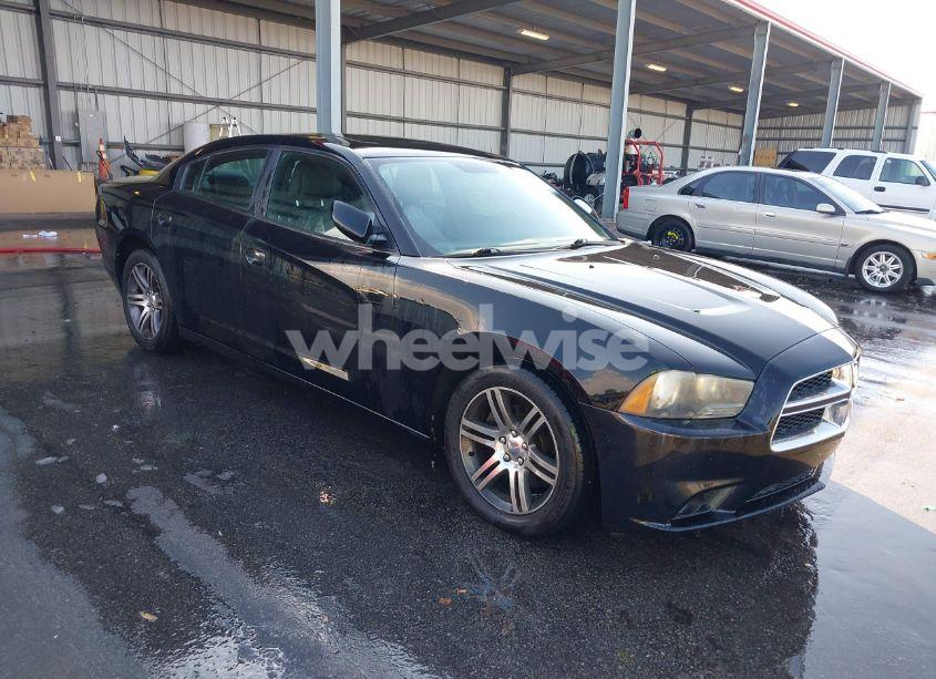 2012 Dodge Charger SXT (VIN 2C3CDXHG2CH248041) main photo