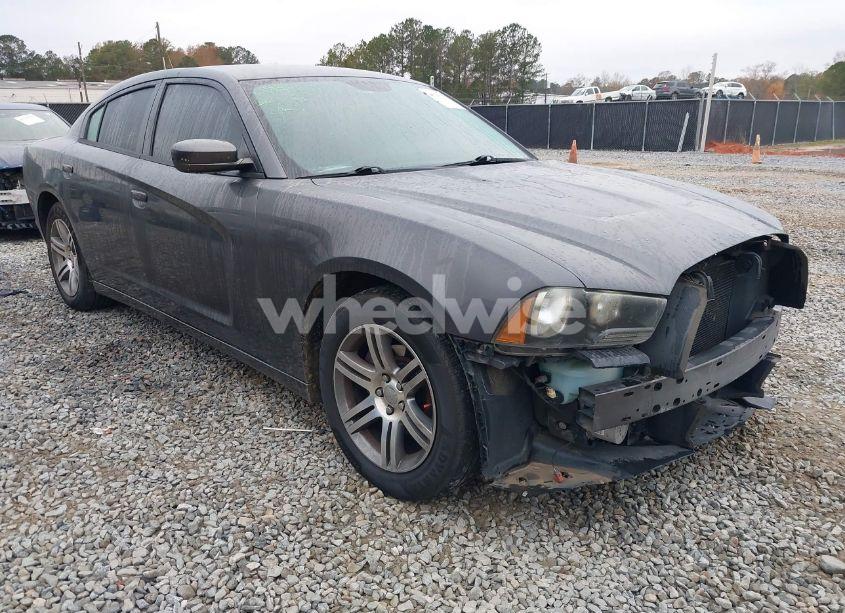 2014 Dodge Charger SXT (VIN 2C3CDXHG2EH114519) main photo