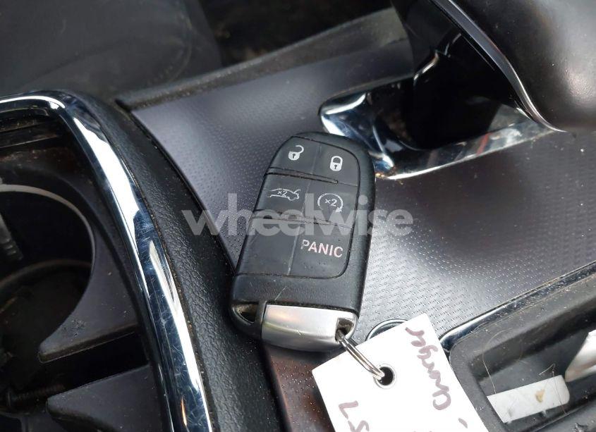 Photo 11 of 2014 Dodge Charger SXT (VIN 2C3CDXHG2EH114519)