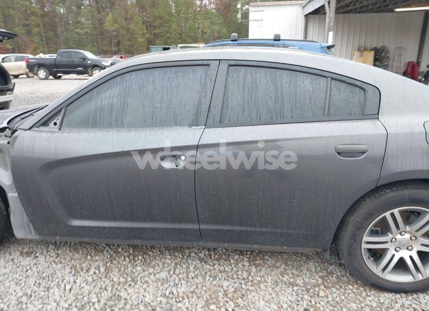 Photo 15 of 2014 Dodge Charger SXT (VIN 2C3CDXHG2EH114519)