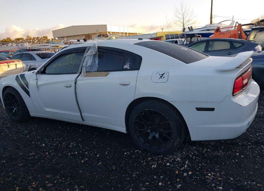 Photo 14 of 2014 Dodge Charger SXT (VIN 2C3CDXHG2EH267398)
