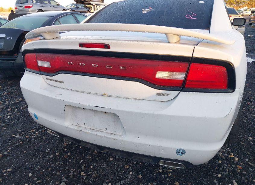 Photo 16 of 2014 Dodge Charger SXT (VIN 2C3CDXHG2EH267398)