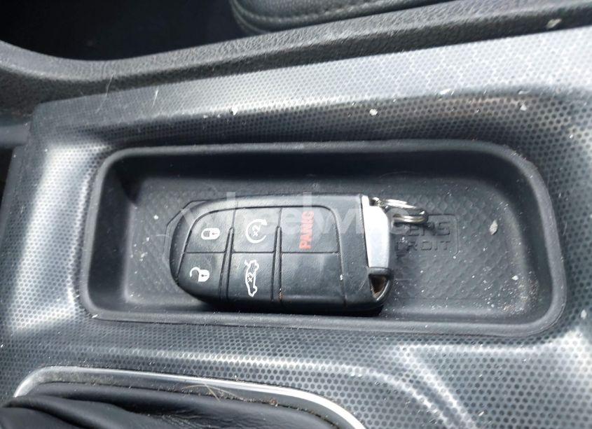 Photo 11 of 2015 Dodge Charger SXT (VIN 2C3CDXHG2FH727774)