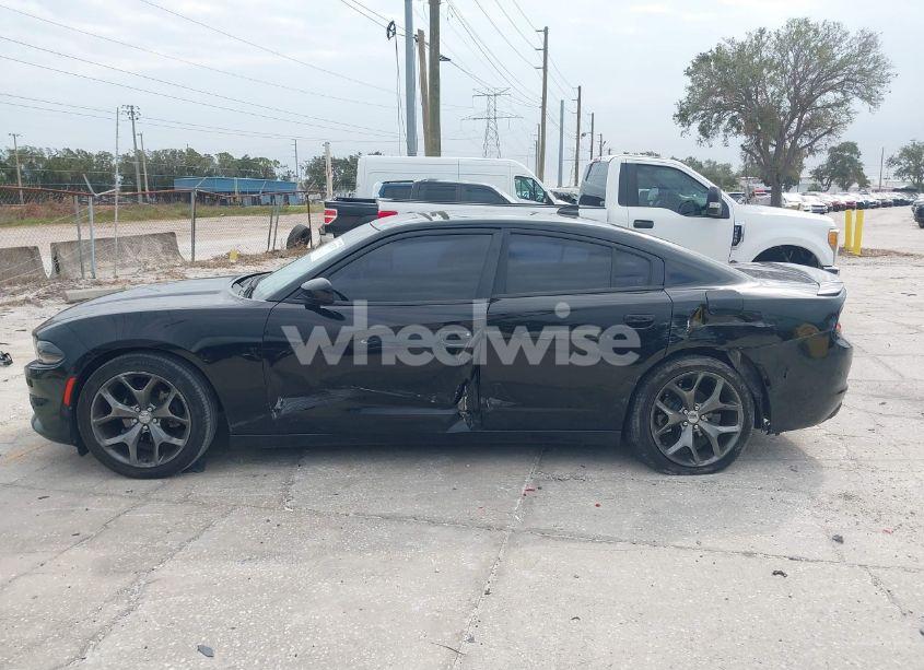 Photo 15 of 2015 Dodge Charger SXT (VIN 2C3CDXHG2FH727774)