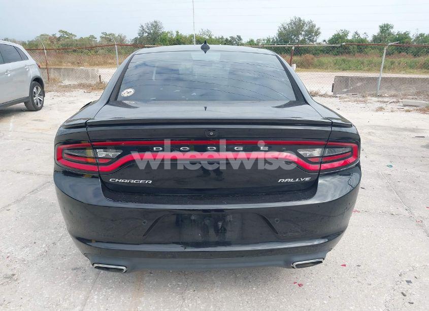 Photo 17 of 2015 Dodge Charger SXT (VIN 2C3CDXHG2FH727774)