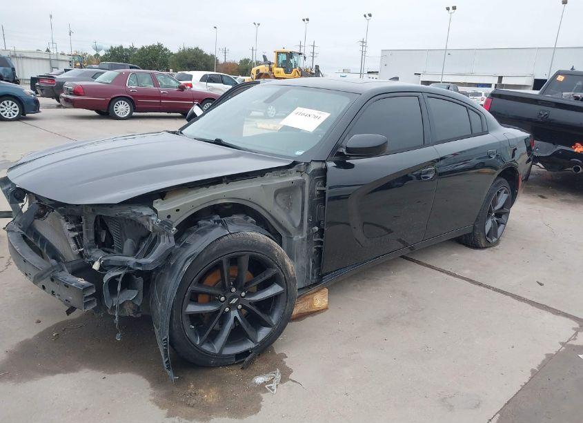 Photo 2 of 2015 Dodge Charger SXT (VIN 2C3CDXHG2FH825249)