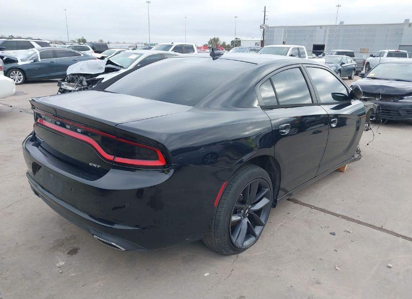 Photo 4 of 2015 Dodge Charger SXT (VIN 2C3CDXHG2FH825249)