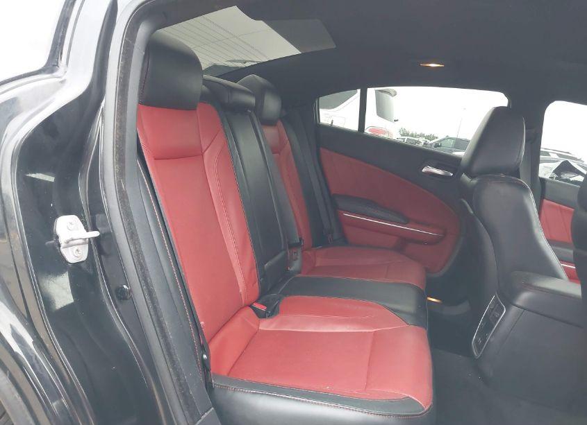 Photo 8 of 2015 Dodge Charger SXT (VIN 2C3CDXHG2FH825249)