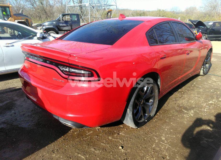 Photo 4 of 2015 Dodge Charger SXT (VIN 2C3CDXHG2FH883720)