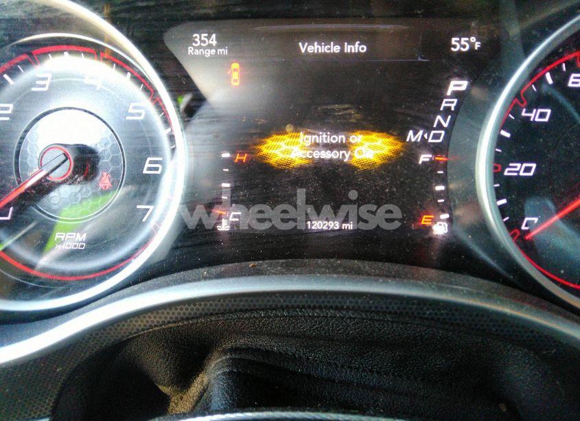 Photo 7 of 2015 Dodge Charger SXT (VIN 2C3CDXHG2FH883720)