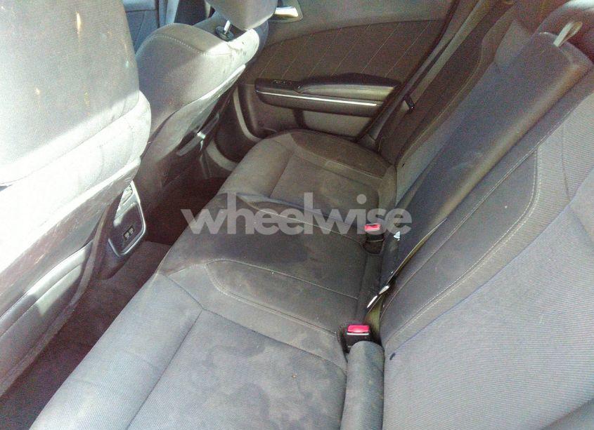 Photo 8 of 2015 Dodge Charger SXT (VIN 2C3CDXHG2FH883720)