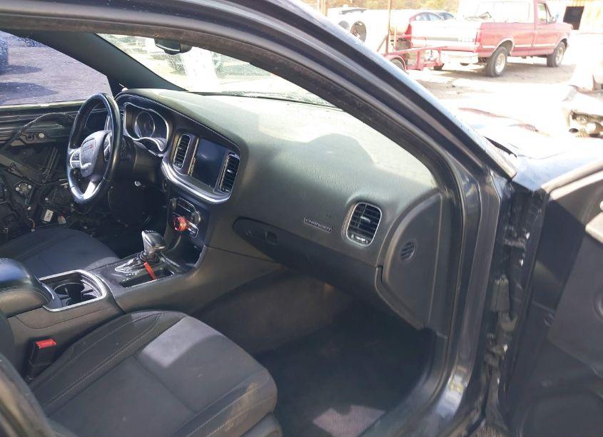 Photo 5 of 2016 Dodge Charger SXT (VIN 2C3CDXHG2GH120792)