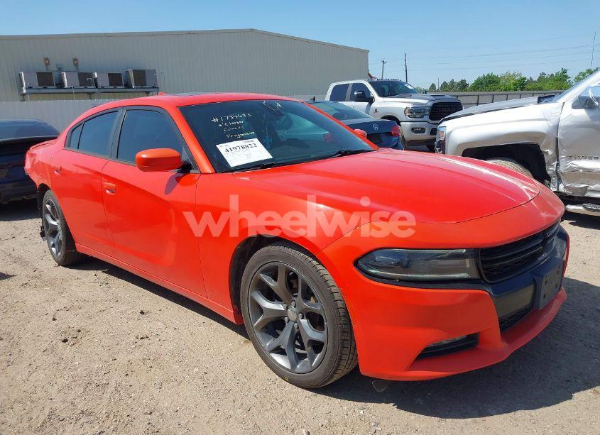 2016 Dodge Charger SXT (VIN 2C3CDXHG2GH297911) main photo