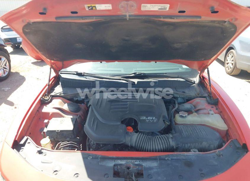 Photo 10 of 2016 Dodge Charger SXT (VIN 2C3CDXHG2GH297911)