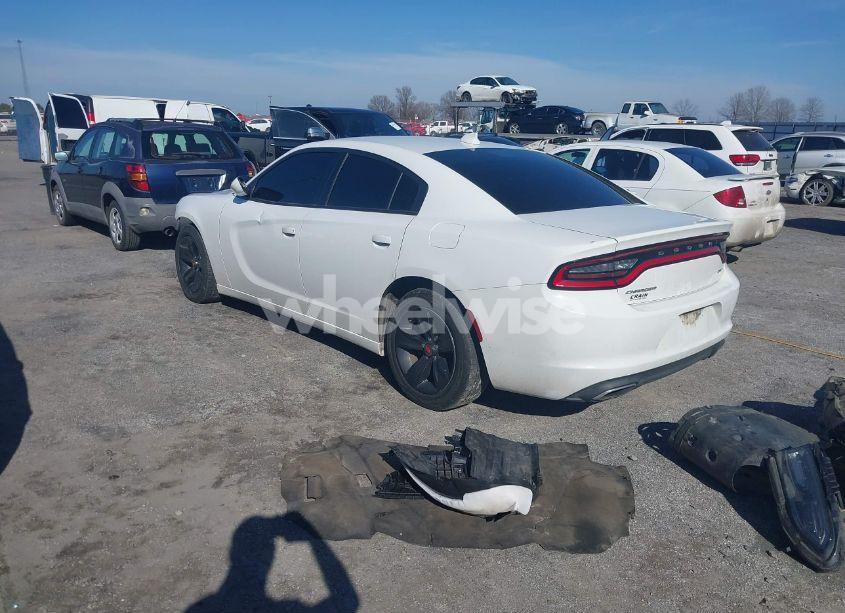 Photo 3 of 2017 Dodge Charger SXT RWD (VIN 2C3CDXHG2HH569388)