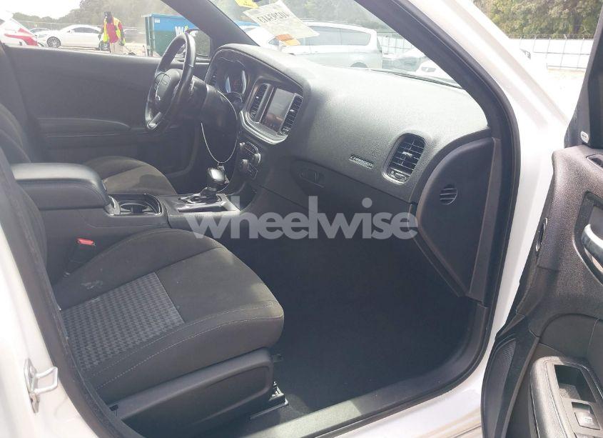 Photo 5 of 2022 Dodge Charger GT RWD (VIN 2C3CDXHG2NH133376)