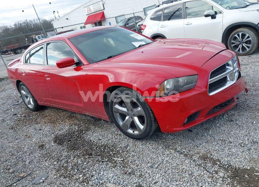 2013 Dodge Charger SXT (VIN 2C3CDXHG3DH584055) main photo