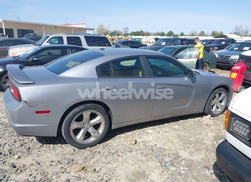 Photo 13 of 2014 Dodge Charger SXT PLUS (VIN 2C3CDXHG3EH277955)