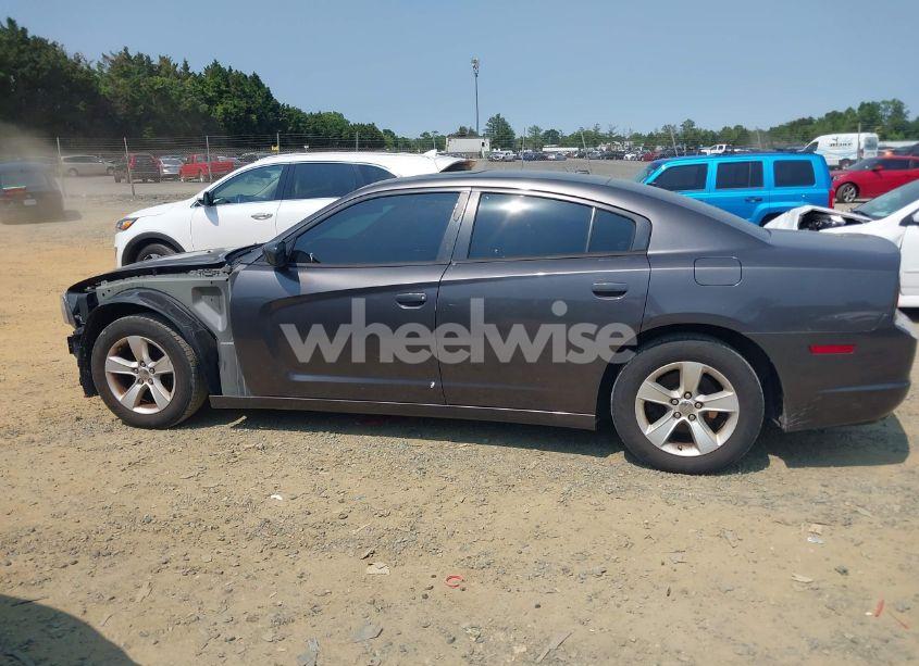 Photo 14 of 2014 Dodge Charger SXT (VIN 2C3CDXHG3EH288258)