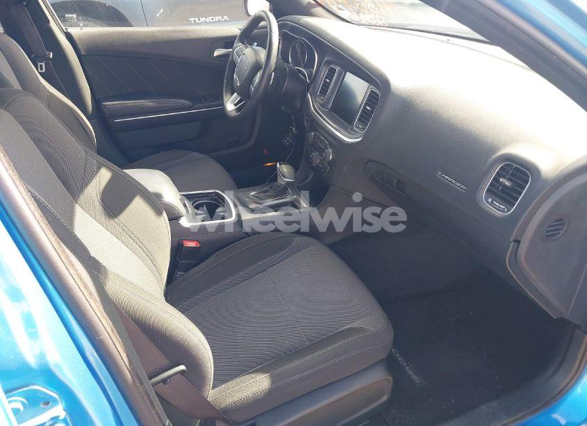 Photo 5 of 2016 Dodge Charger SXT (VIN 2C3CDXHG3GH197154)