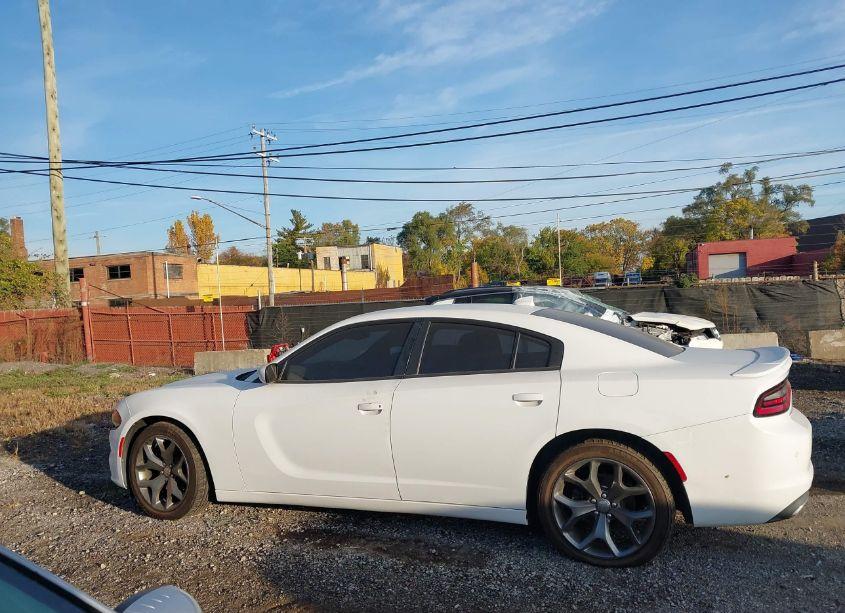 Photo 14 of 2016 Dodge Charger SXT (VIN 2C3CDXHG3GH356481)