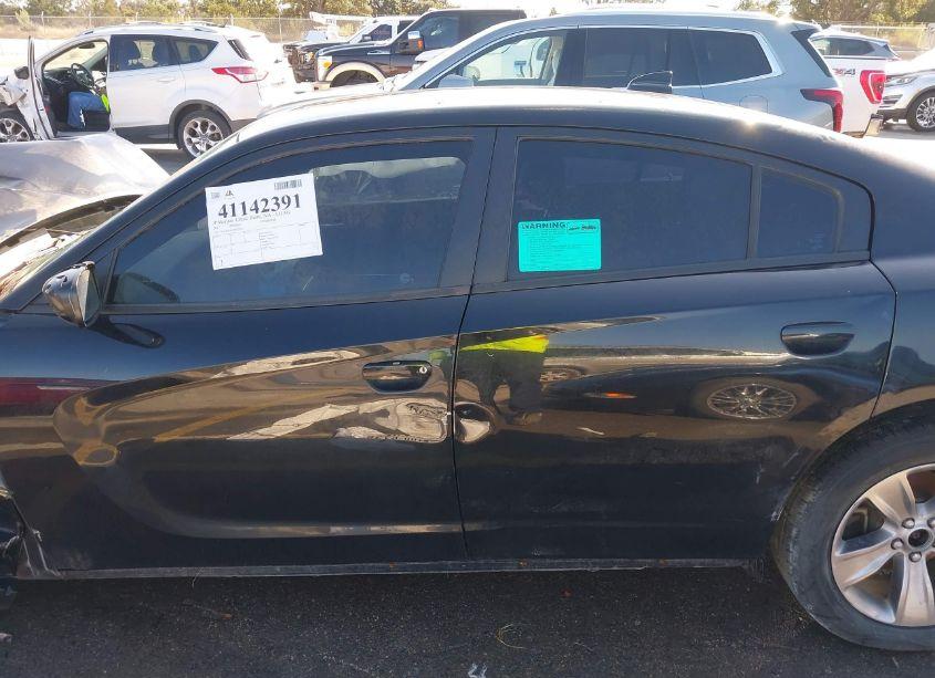 Photo 14 of 2017 Dodge Charger SXT RWD (VIN 2C3CDXHG3HH523813)