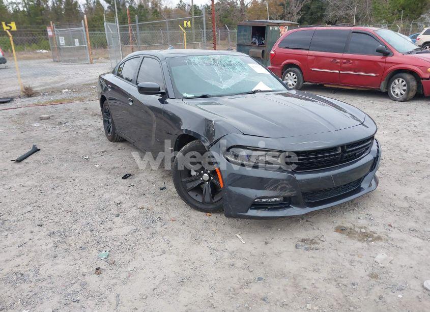 2018 Dodge Charger SXT PLUS RWD (VIN 2C3CDXHG3JH142209) main photo