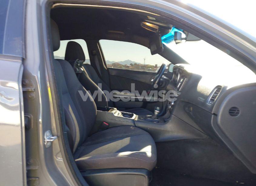 Photo 5 of 2018 Dodge Charger SXT PLUS RWD (VIN 2C3CDXHG3JH156322)