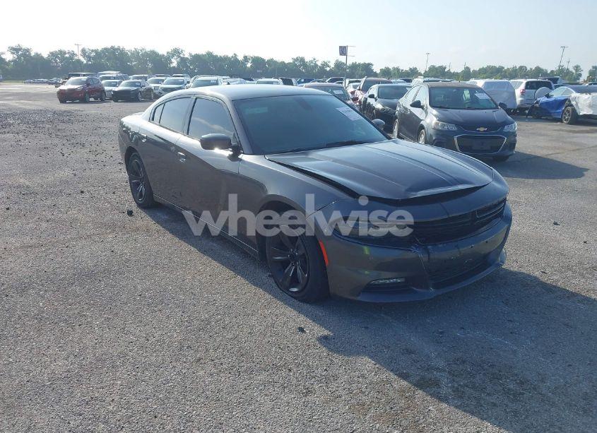 2018 Dodge Charger SXT PLUS RWD (VIN 2C3CDXHG3JH166722) main photo