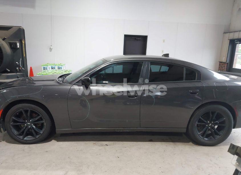 Photo 15 of 2018 Dodge Charger SXT PLUS RWD (VIN 2C3CDXHG3JH197002)