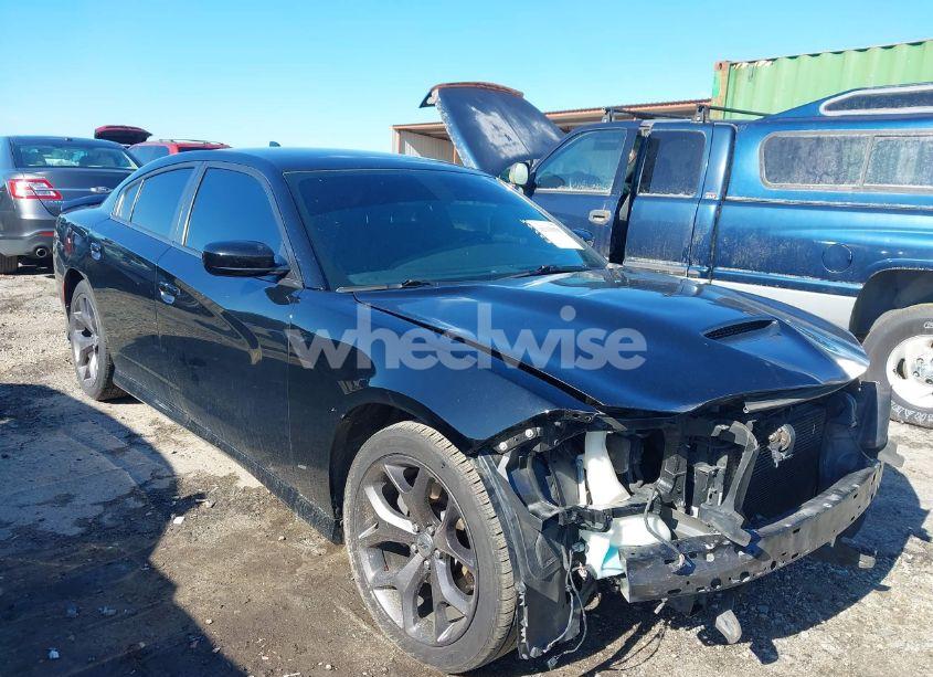 2019 Dodge Charger GT RWD (VIN 2C3CDXHG3KH526489) main photo