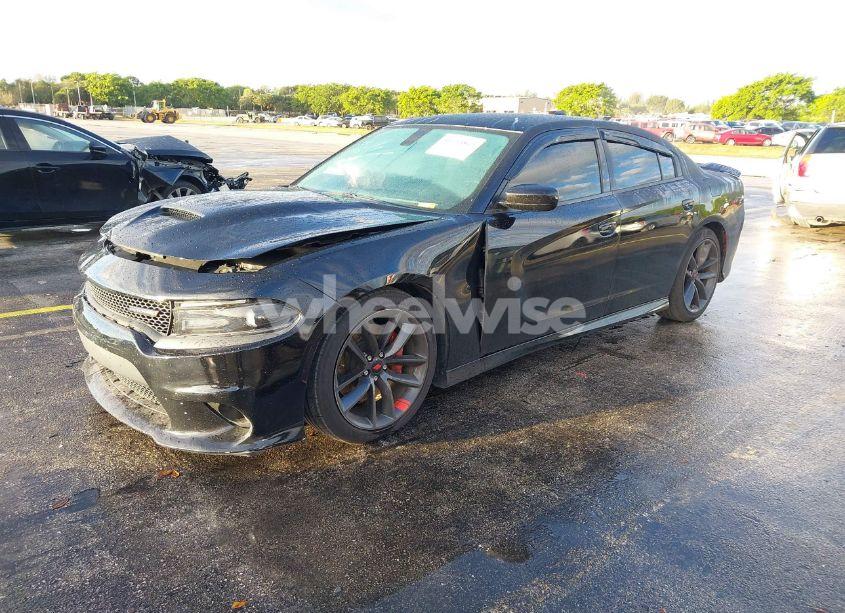 Photo 2 of 2019 Dodge Charger GT RWD (VIN 2C3CDXHG3KH607900)
