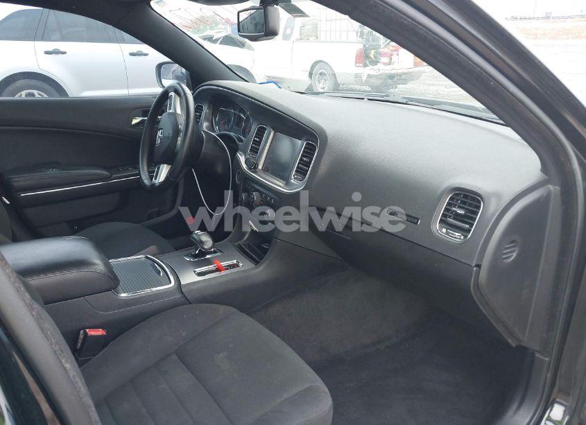 Photo 5 of 2012 Dodge Charger SXT (VIN 2C3CDXHG4CH302598)