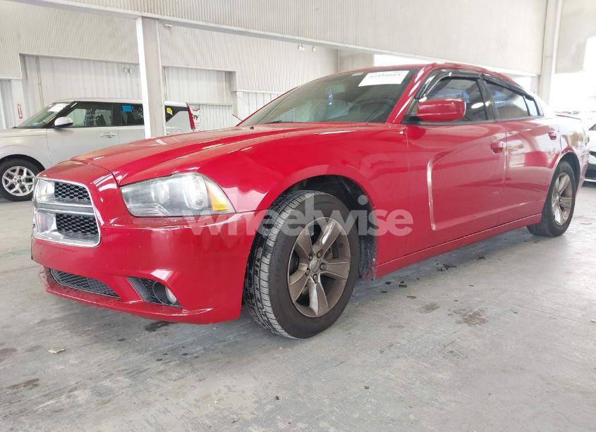 Photo 2 of 2013 Dodge Charger SXT (VIN 2C3CDXHG4DH532045)