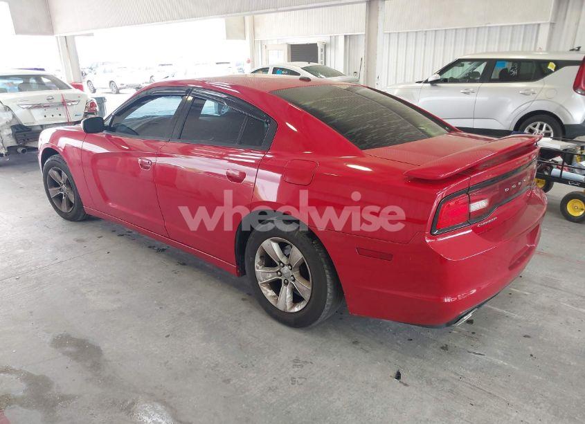 Photo 3 of 2013 Dodge Charger SXT (VIN 2C3CDXHG4DH532045)