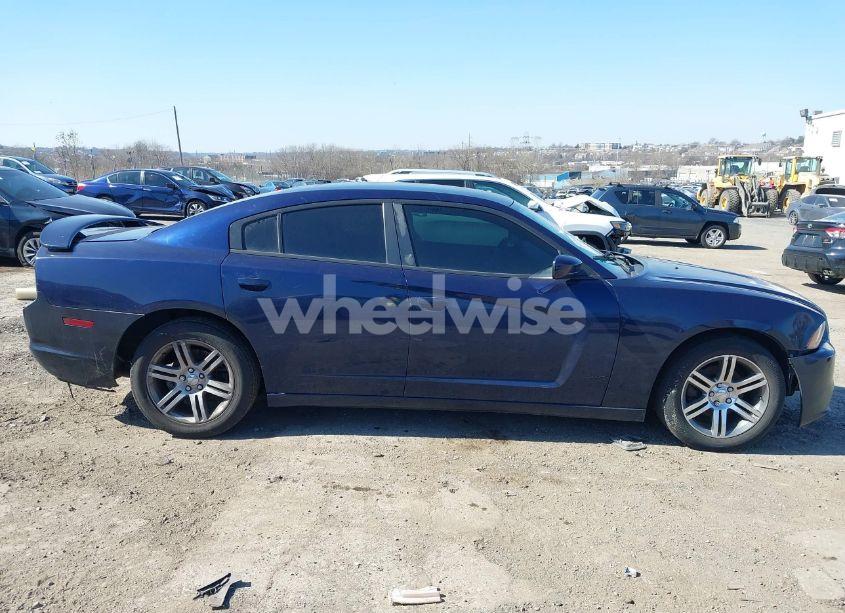 Photo 13 of 2013 Dodge Charger SXT (VIN 2C3CDXHG4DH563943)