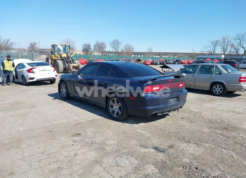 Photo 3 of 2013 Dodge Charger SXT (VIN 2C3CDXHG4DH563943)