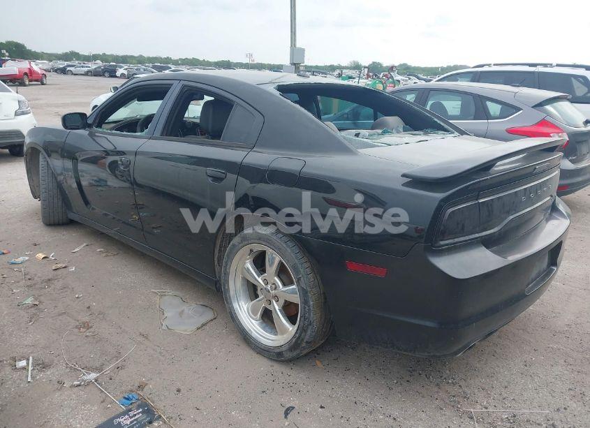 Photo 3 of 2013 Dodge Charger SXT (VIN 2C3CDXHG4DH574361)