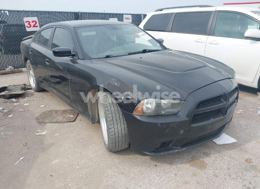 Photo 6 of 2013 Dodge Charger SXT (VIN 2C3CDXHG4DH574361)