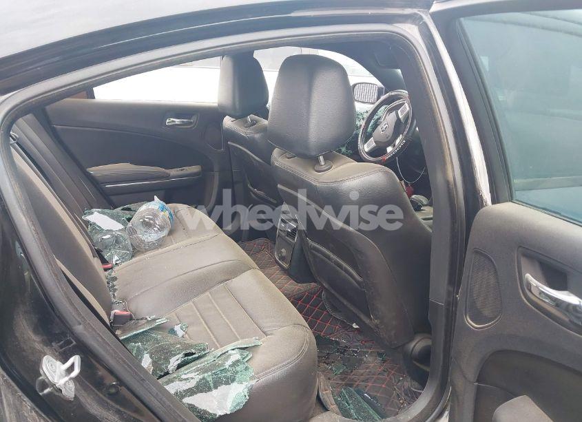 Photo 8 of 2013 Dodge Charger SXT (VIN 2C3CDXHG4DH574361)