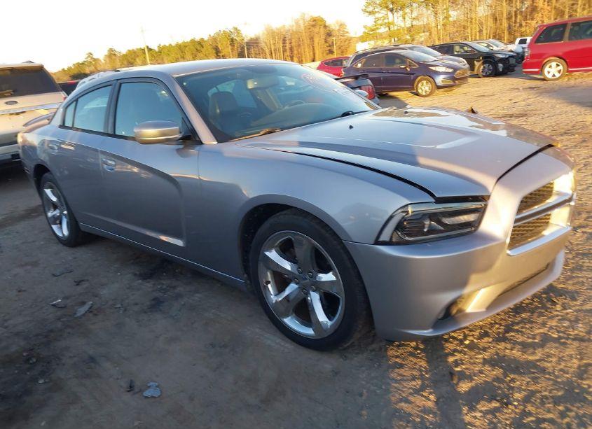 2013 Dodge Charger SXT PLUS (VIN 2C3CDXHG4DH603048) main photo