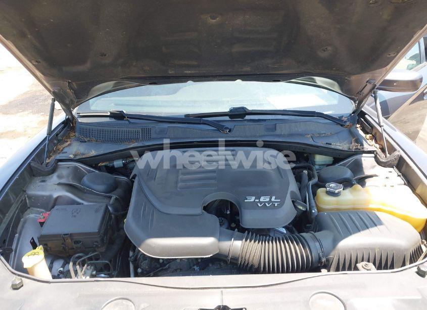 Photo 10 of 2014 Dodge Charger SXT (VIN 2C3CDXHG4EH347463)