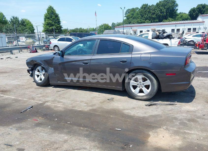 Photo 14 of 2014 Dodge Charger SXT (VIN 2C3CDXHG4EH347463)
