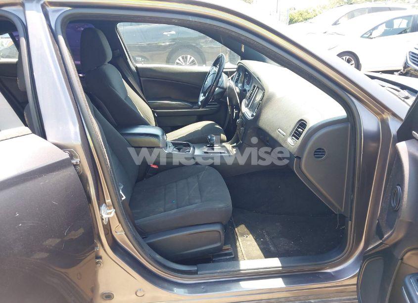 Photo 5 of 2014 Dodge Charger SXT (VIN 2C3CDXHG4EH347463)