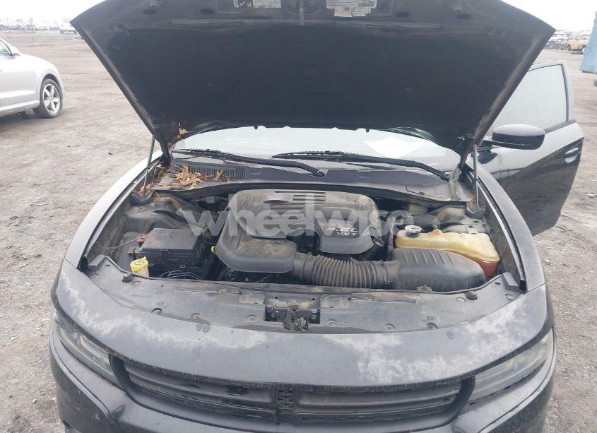 Photo 10 of 2015 Dodge Charger SXT (VIN 2C3CDXHG4FH819727)