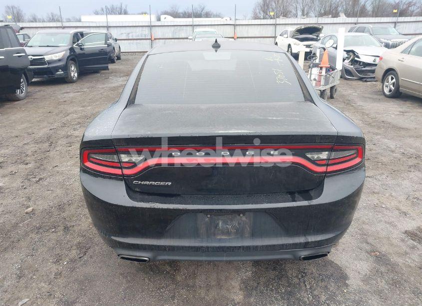 Photo 16 of 2015 Dodge Charger SXT (VIN 2C3CDXHG4FH819727)