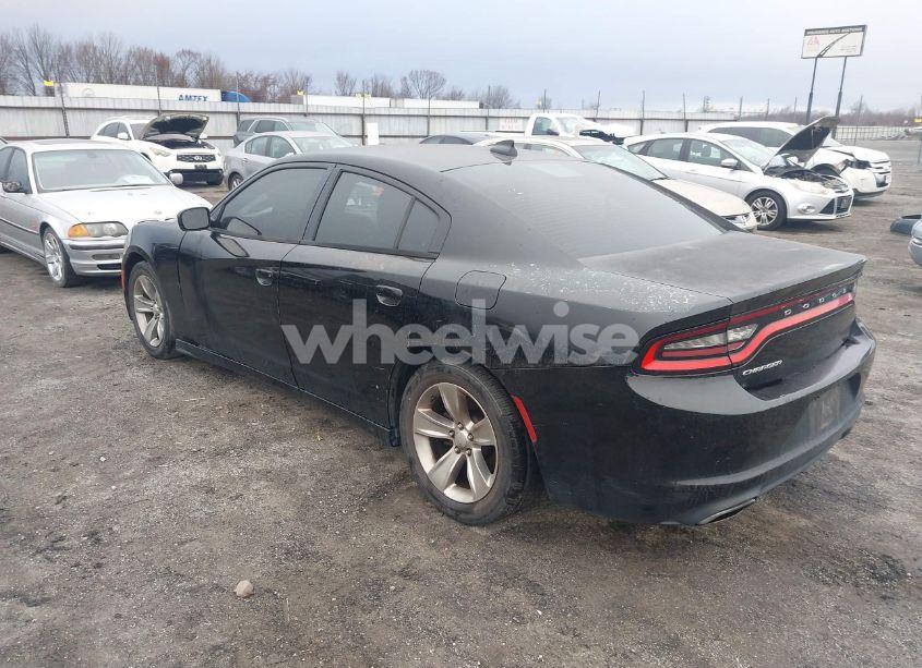 Photo 3 of 2015 Dodge Charger SXT (VIN 2C3CDXHG4FH819727)